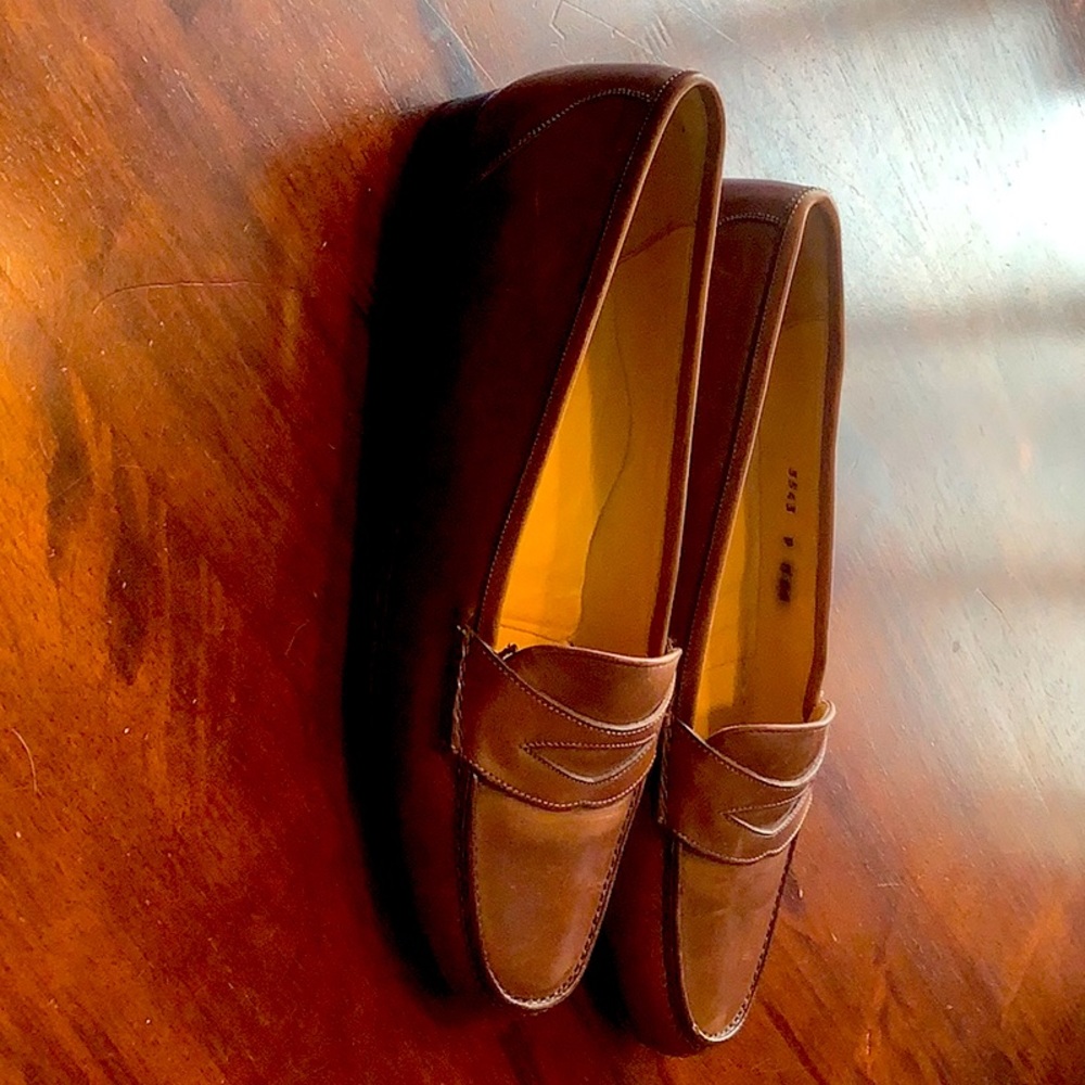 Cole Haan Pinch penny loafers green label edition. Size 9M Tan